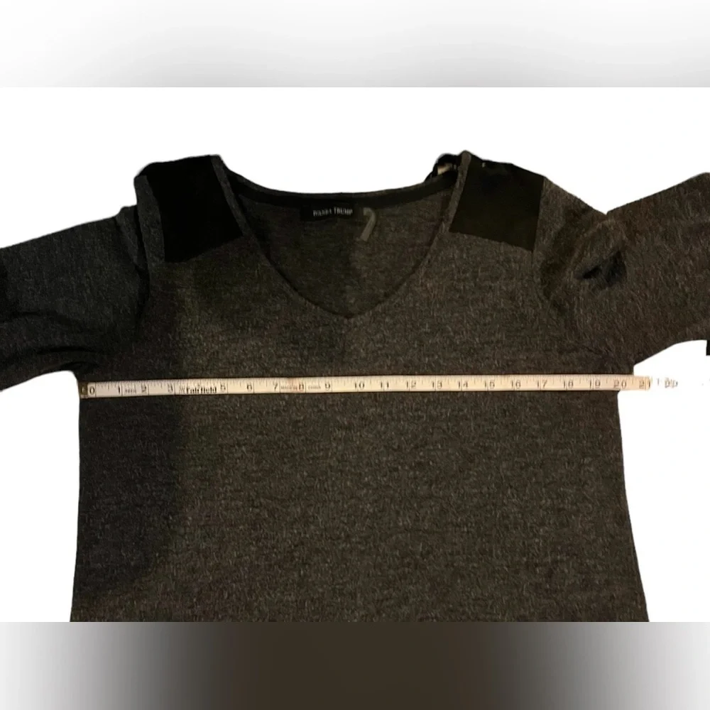 Ivanka Trump Pull Over Sweater